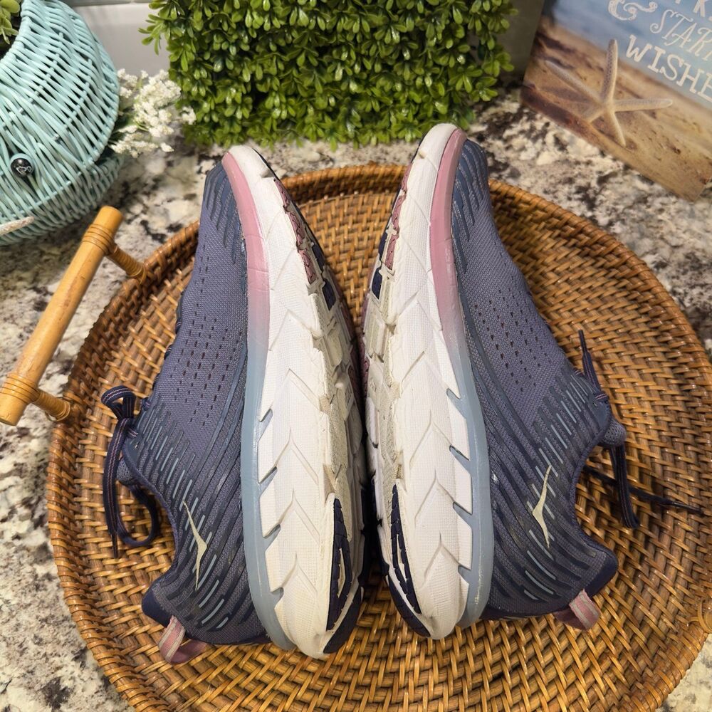Hoka Sneakers Size 8.5 D Wide - Picture 2 of 12